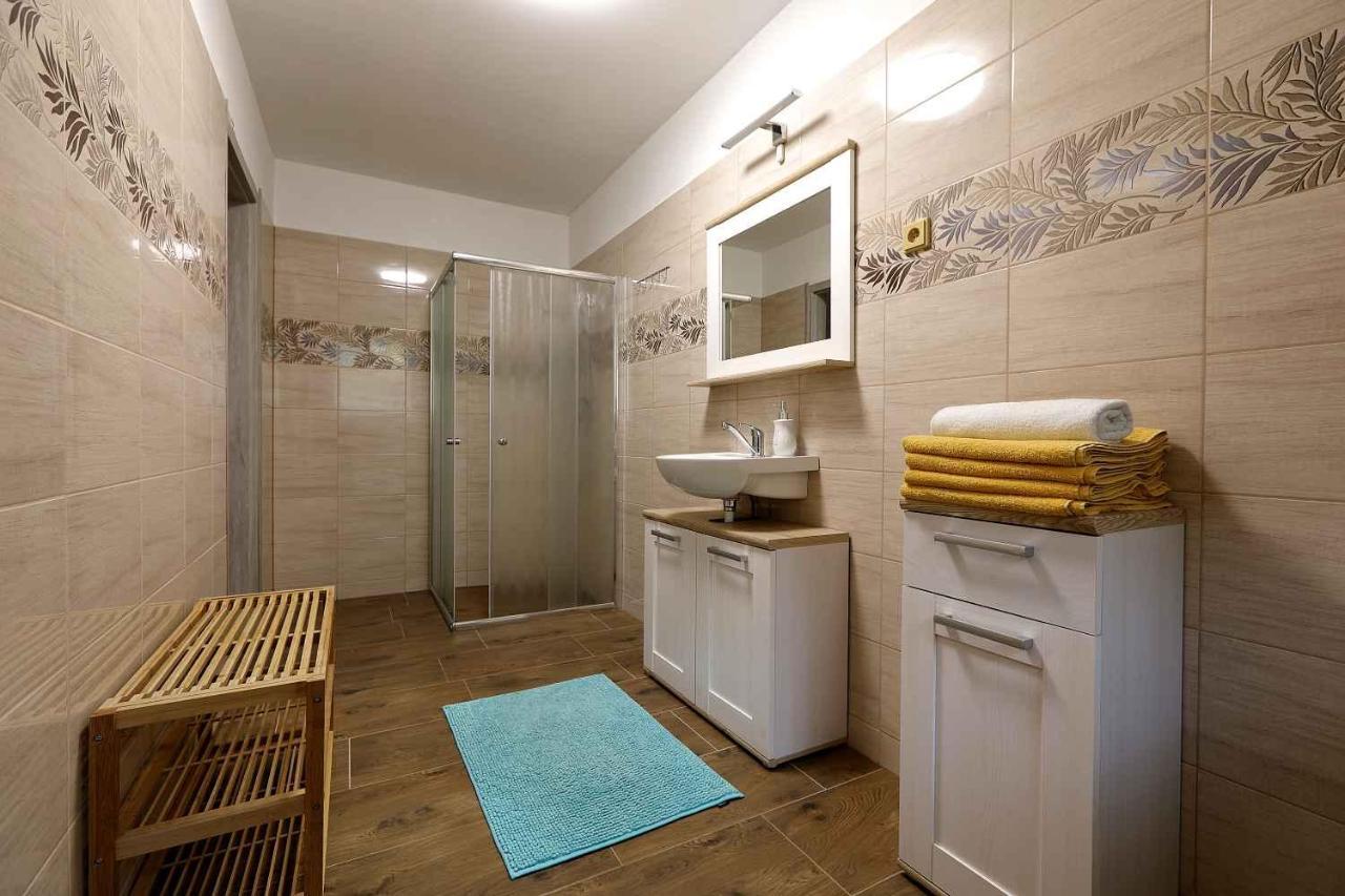 Apartmany Alliss Гаррахов Экстерьер фото